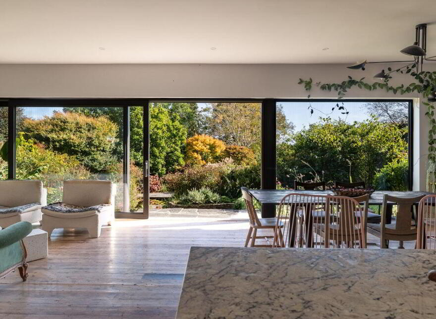 Lakemount, Barnavara Hill, Riverstown, T45X340