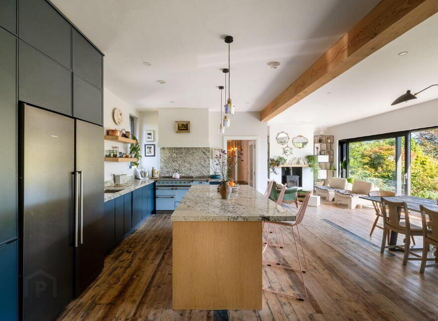 Lakemount, Barnavara Hill, Riverstown, T45X340