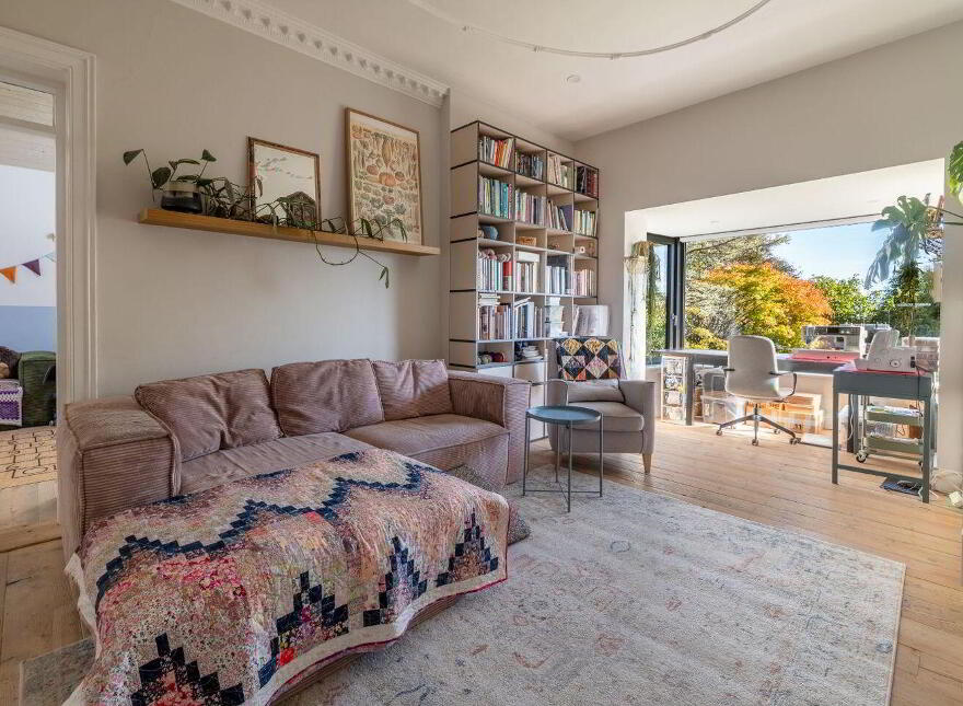 Lakemount, Barnavara Hill, Riverstown, T45X340