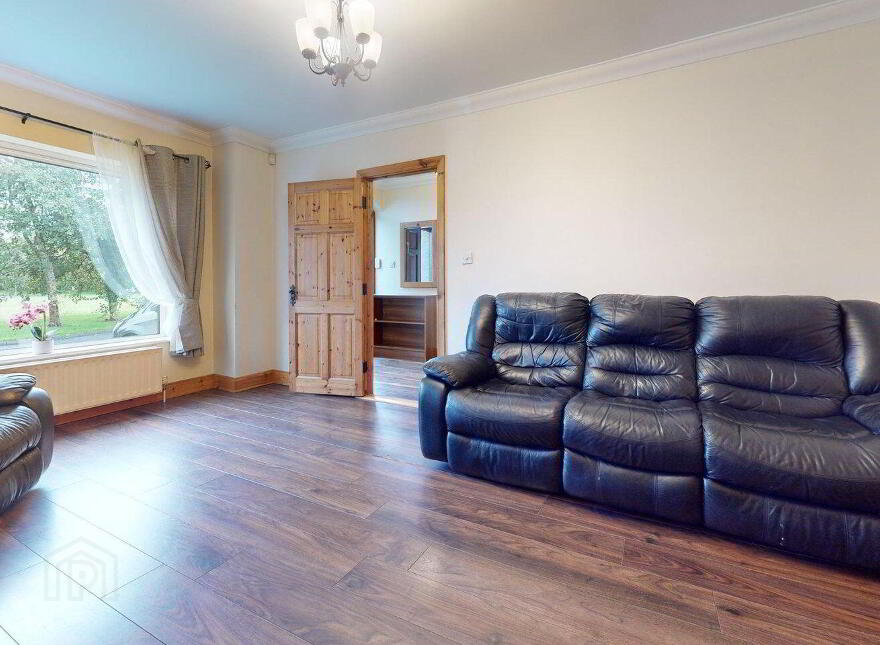 37 Rossmor, Castlebar, F23N924