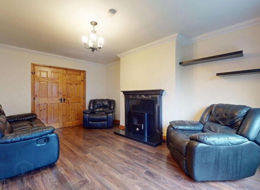 37 Rossmor, Castlebar, F23N924