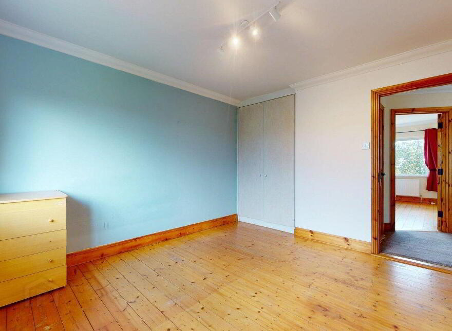37 Rossmor, Castlebar, F23N924