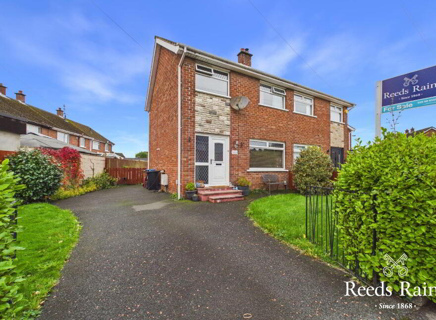 111 Dunleady Park, Dundonald, Belfast, BT16 1JX