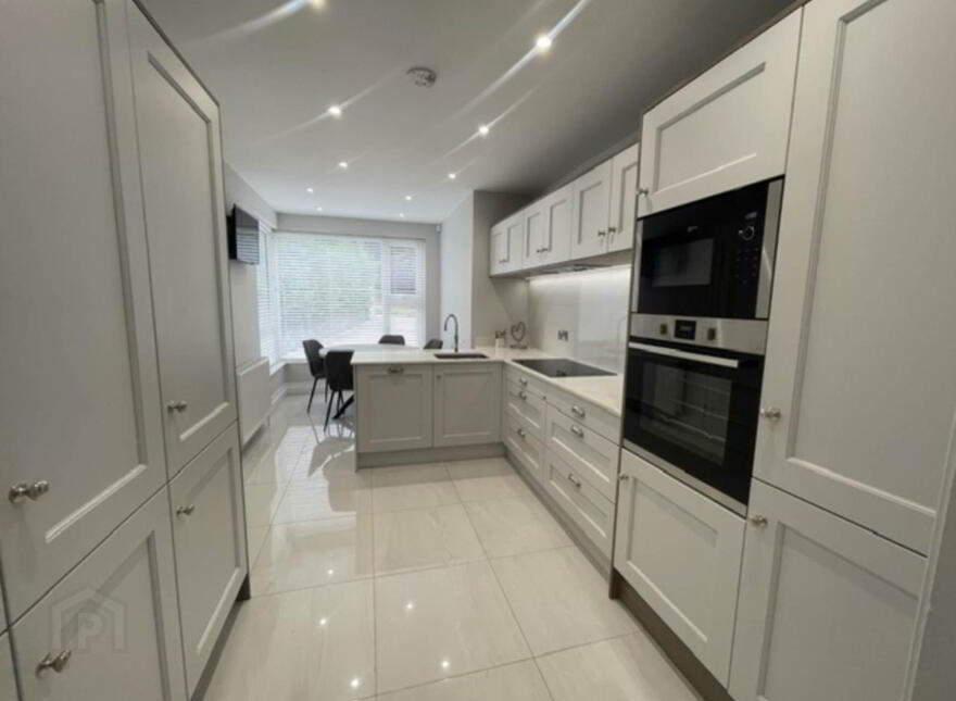 33 Victoria Street, Armagh, BT61 9DS