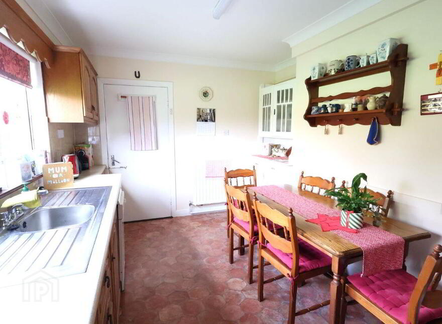 El Madrigal, Nally Street, Ballina, F26V6D5