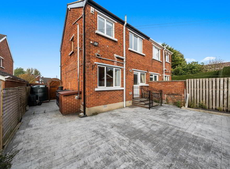 3 Sandyknowes Crescent, Newtownabbey, BT36 5DJ