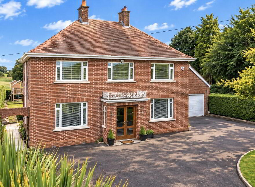 96 Belfast Road, Dollingstown, Lurgan, BT66 7JT