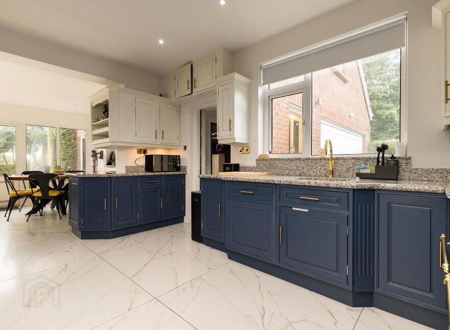 96 Belfast Road, Dollingstown, Lurgan, BT66 7JT