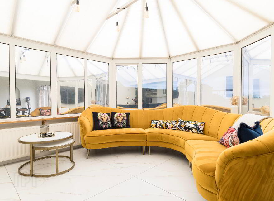 96 Belfast Road, Dollingstown, Lurgan, BT66 7JT