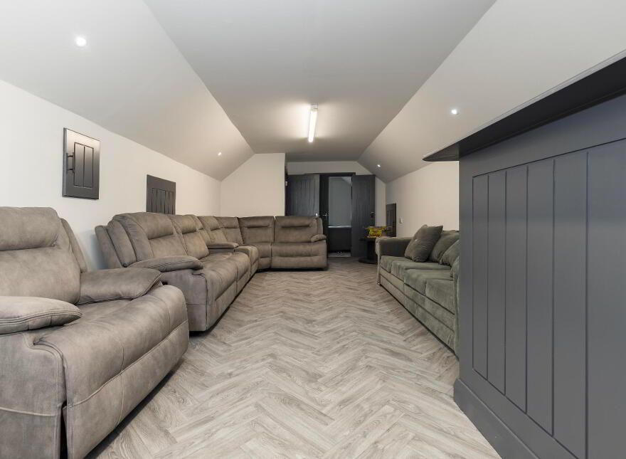 96 Belfast Road, Dollingstown, Lurgan, BT66 7JT