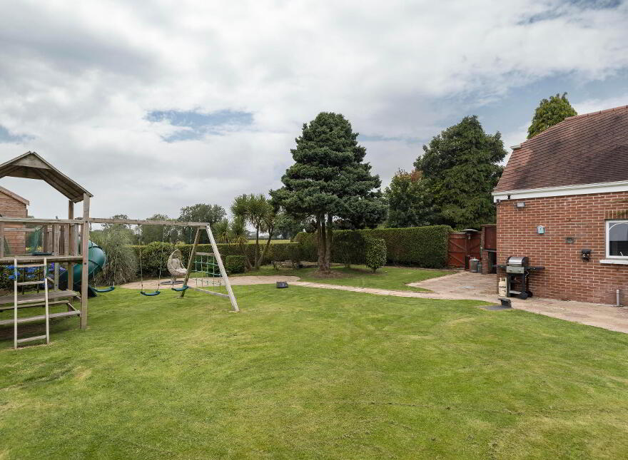 96 Belfast Road, Dollingstown, Lurgan, BT66 7JT