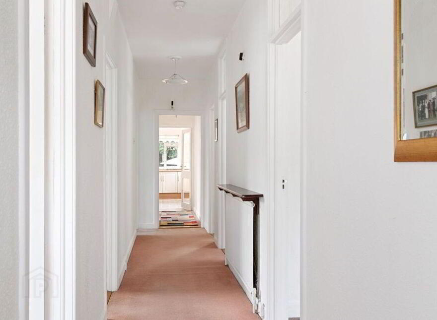 33 Dangan Park, Kimmage, D12V027