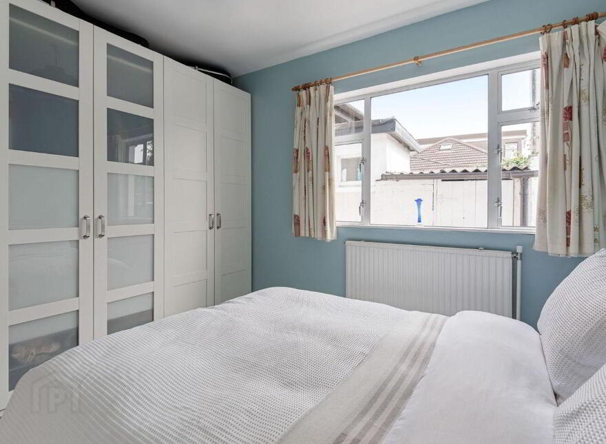 33 Dangan Park, Kimmage, D12V027
