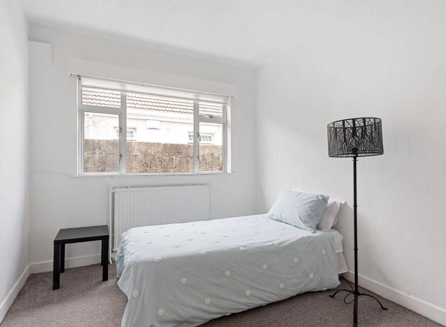 33 Dangan Park, Kimmage, D12V027