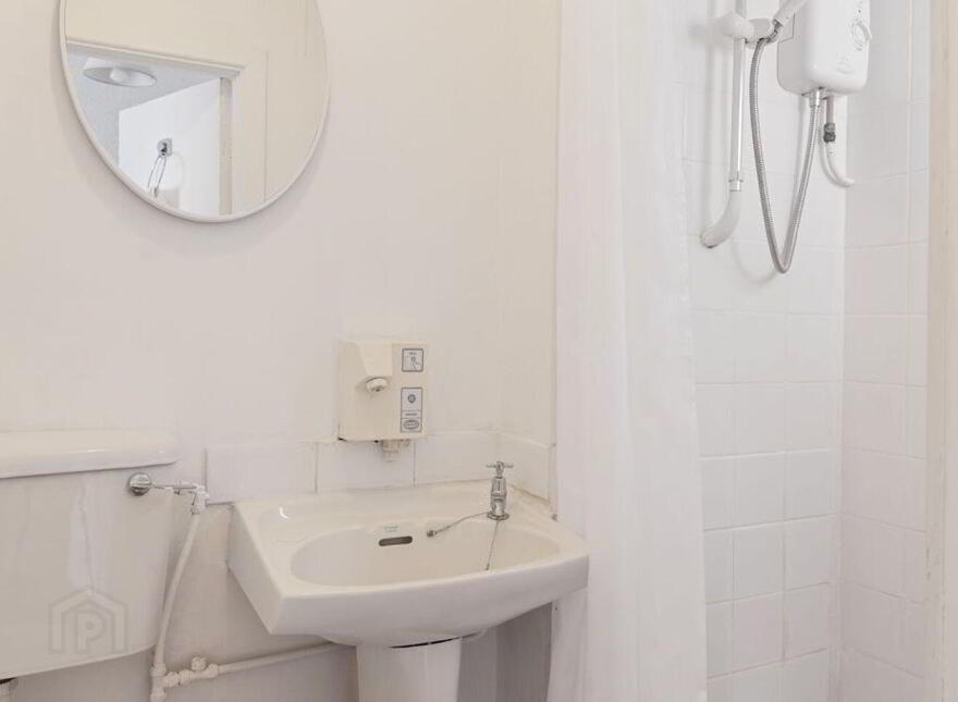 33 Dangan Park, Kimmage, D12V027
