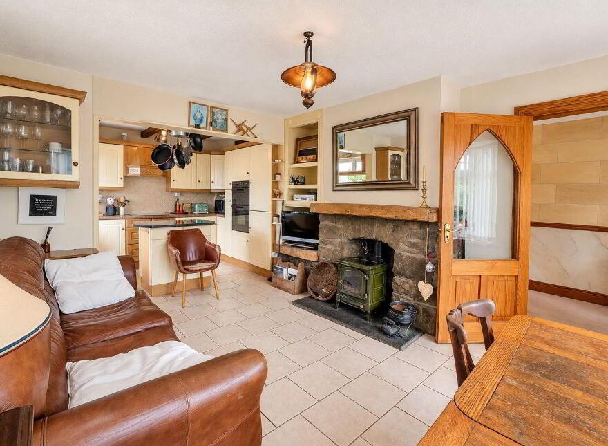 Ballynastangford Upper, Claremorris, F12N280