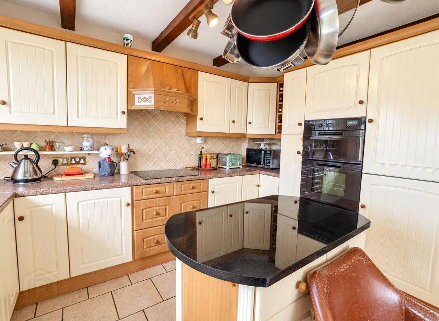 Ballynastangford Upper, Claremorris, F12N280