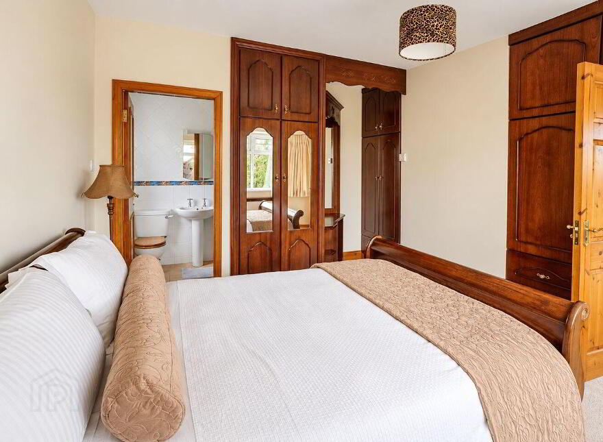 Ballynastangford Upper, Claremorris, F12N280