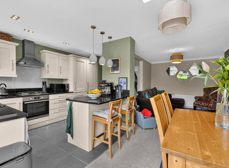 38 South Sperrin, Belfast, BT5 7HW