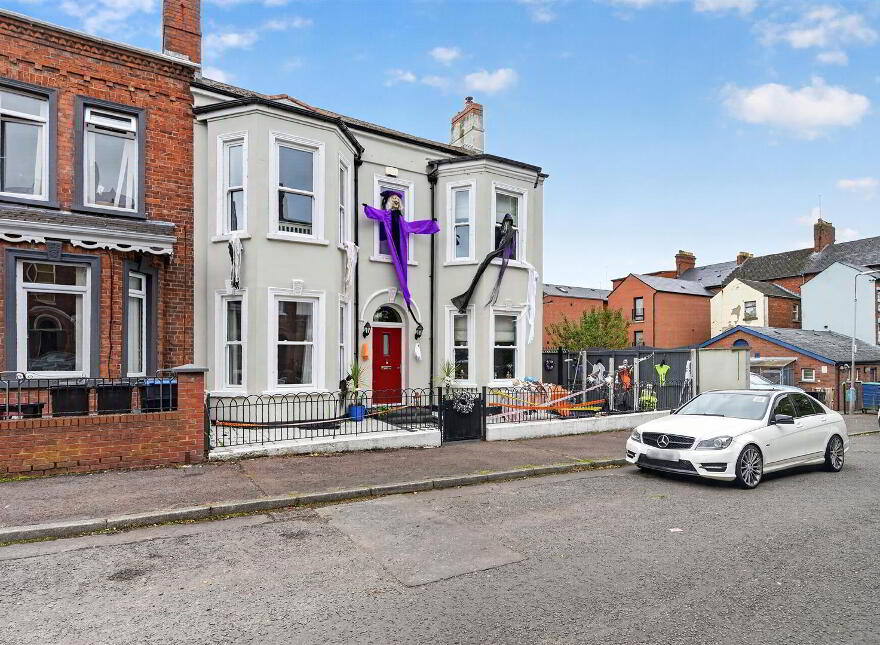 2 Chichester Avenue, Belfast, BT15 5EH