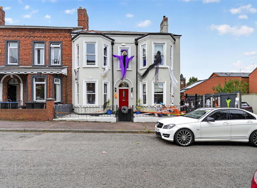 2 Chichester Avenue, Belfast, BT15 5EH