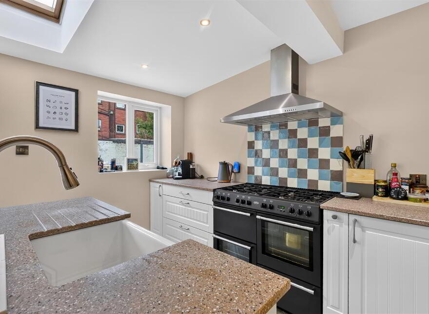 2 Chichester Avenue, Belfast, BT15 5EH