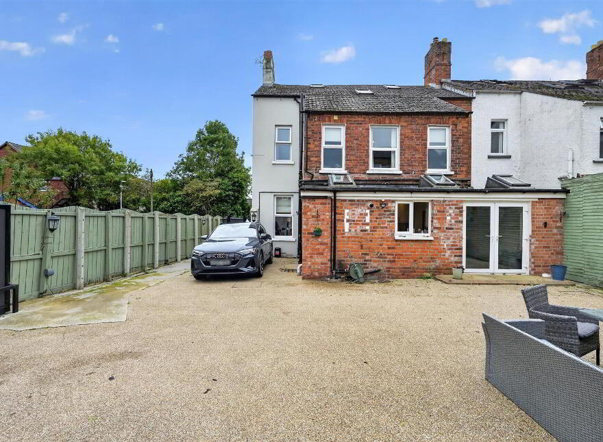 2 Chichester Avenue, Belfast, BT15 5EH