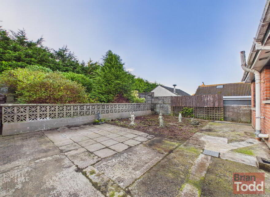 1 Wyncairn Avenue, Larne, BT40 2ED
