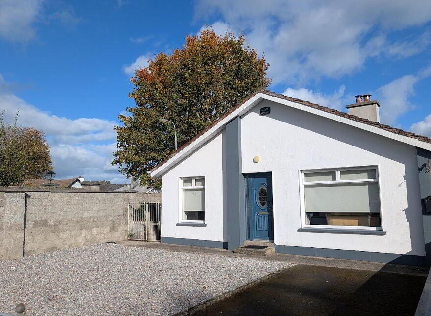 10 Thomond Place, Nenagh, E45K225