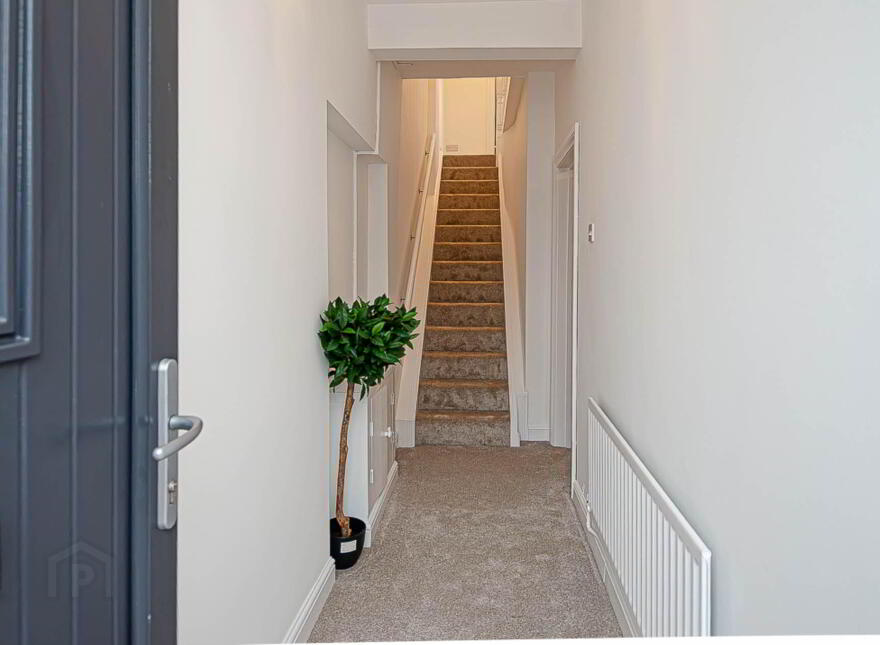 35 Titania Street, Cregagh Road, Belfast, BT6 8NT