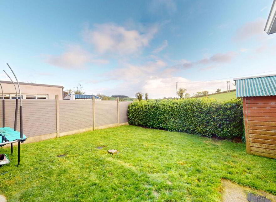 30 Dartry Park, Cootehill, H16WV81