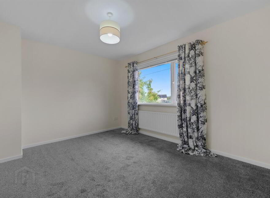 18 The Glade, Newtownabbey, BT36 5NW