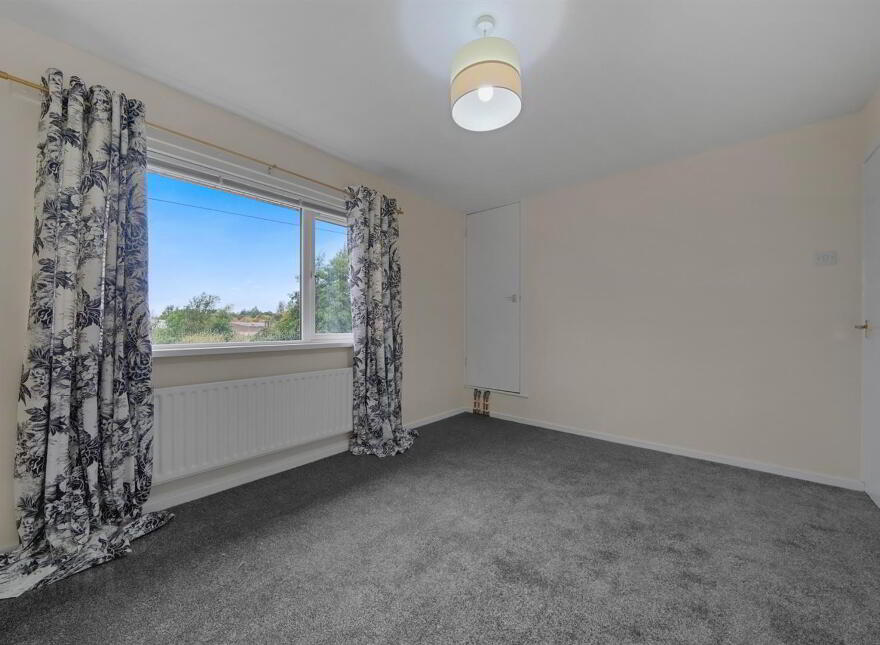 18 The Glade, Newtownabbey, BT36 5NW