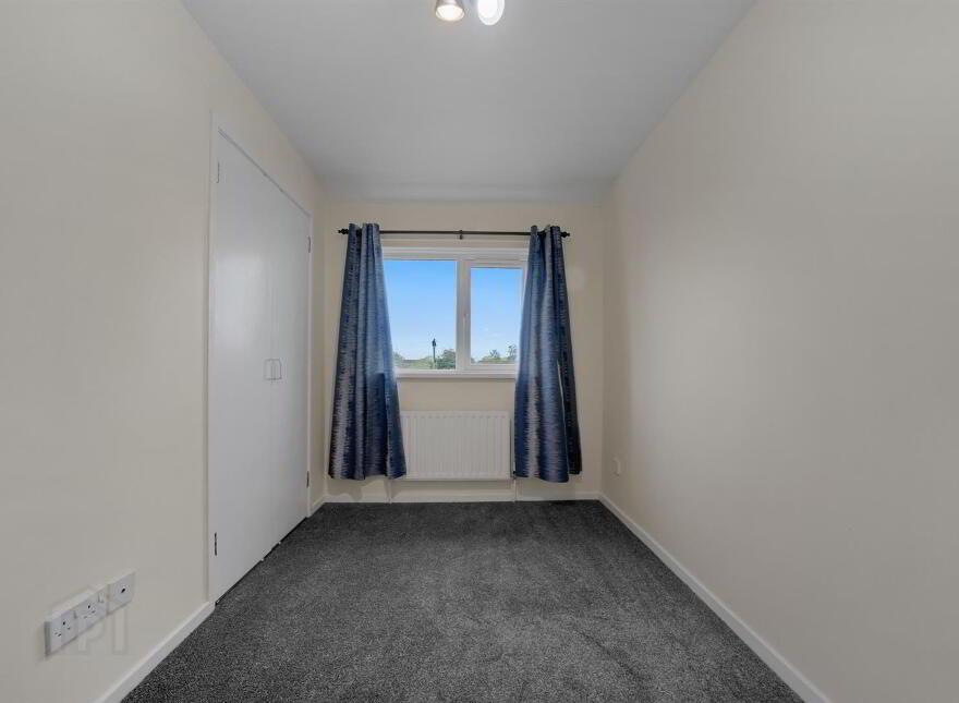 18 The Glade, Newtownabbey, BT36 5NW