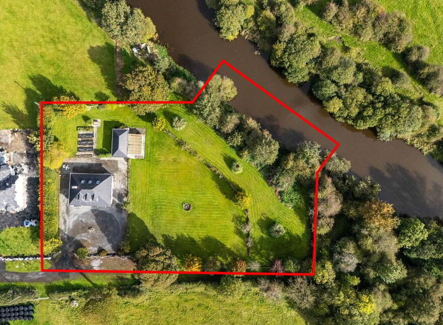 The Avenue, Ballyclare, Ferbane, R42VE40