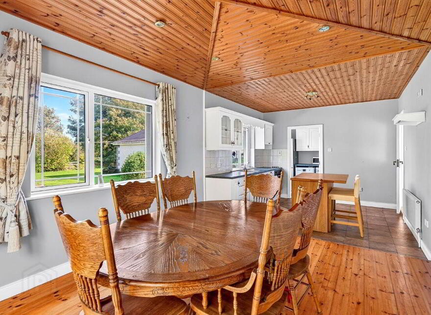 The Avenue, Ballyclare, Ferbane, R42VE40