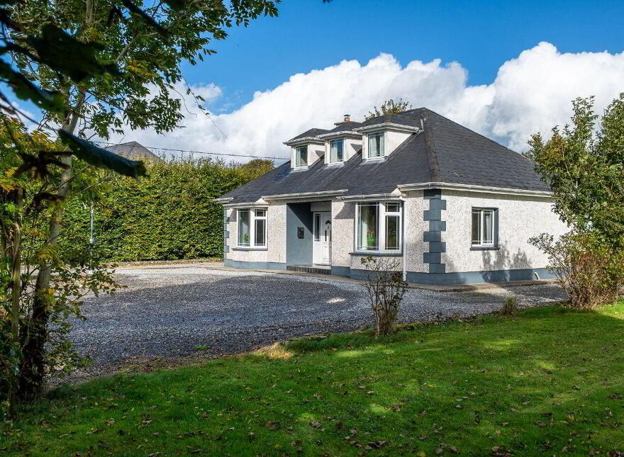 The Avenue, Ballyclare, Ferbane, R42VE40