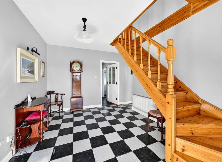 The Avenue, Ballyclare, Ferbane, R42VE40