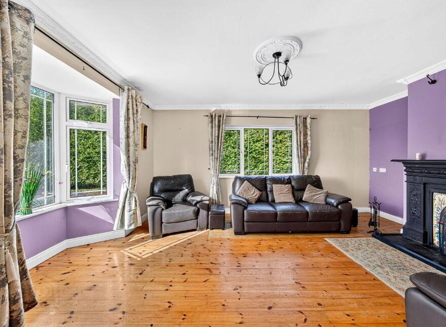 The Avenue, Ballyclare, Ferbane, R42VE40