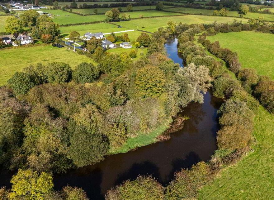 The Avenue, Ballyclare, Ferbane, R42VE40