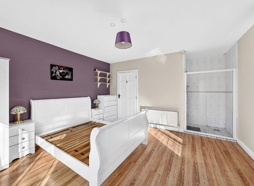 The Avenue, Ballyclare, Ferbane, R42VE40