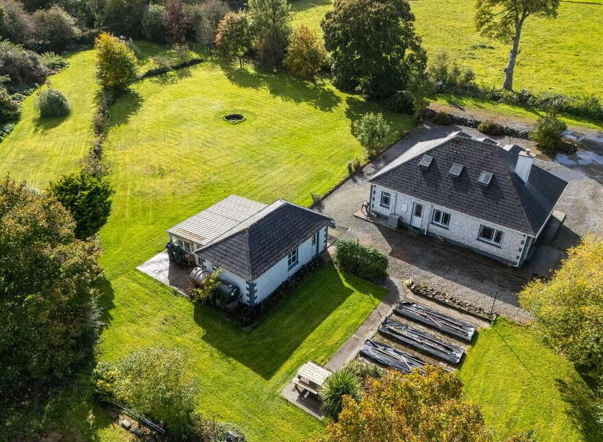 The Avenue, Ballyclare, Ferbane, R42VE40