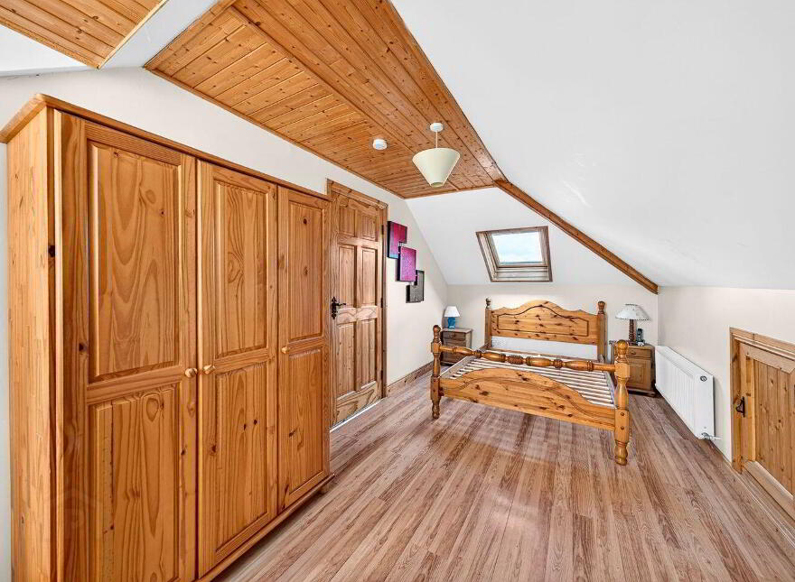 The Avenue, Ballyclare, Ferbane, R42VE40