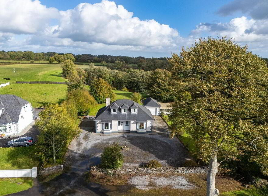 The Avenue, Ballyclare, Ferbane, R42VE40