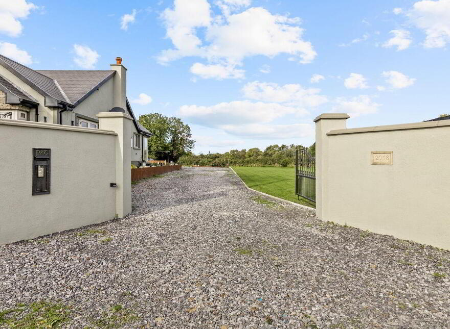 Tirernan, Ballickmoyler, R93F7D2