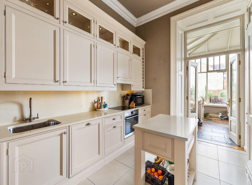 1 Seapoint Manor, 4 Seapoint Avenue, Blackrock, Blackrock, A94C3H5