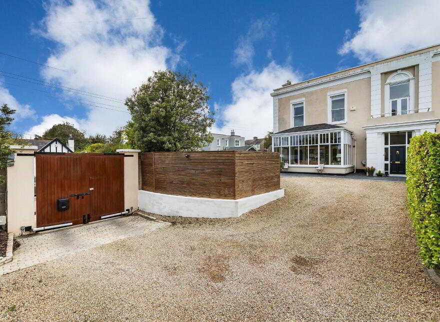 1 Seapoint Manor, 4 Seapoint Avenue, Blackrock, Blackrock, A94C3H5