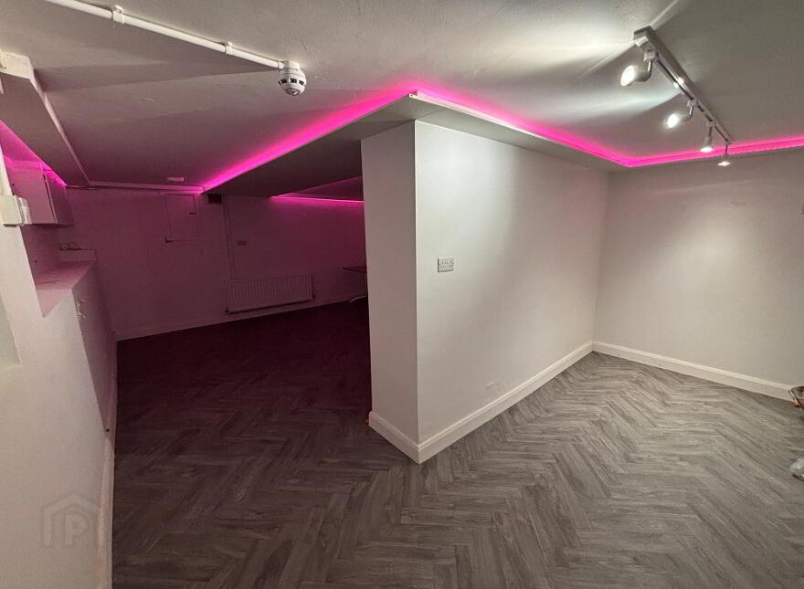 Basement Room, 87D Main Street, Moira, BT67 0LH