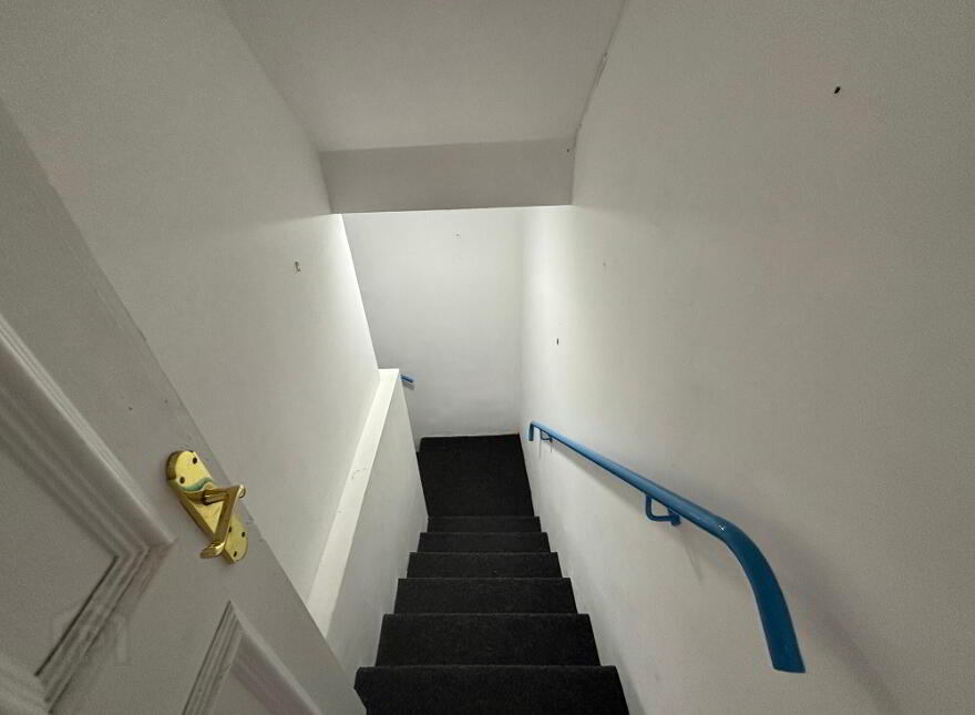 Basement Room, 87D Main Street, Moira, BT67 0LH