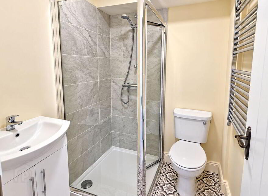 Donard, Knockroe, Castlerea, F45RW72